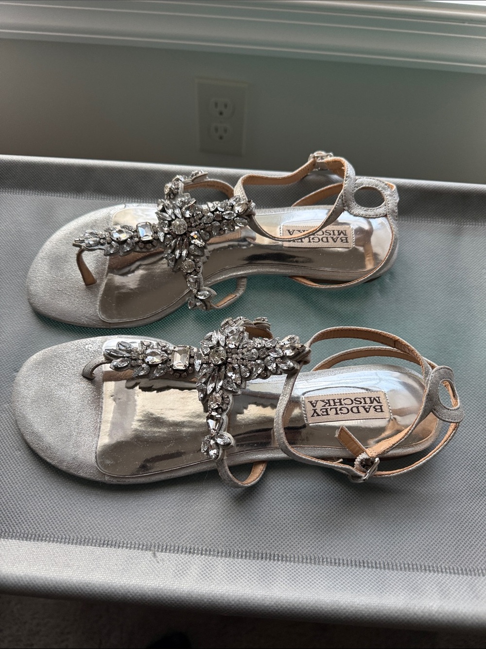 Badgley Mischka Silver Crystal Embellished T-Strap Sandals - Picture 2 of 6